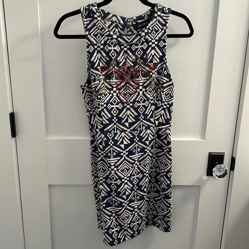 Blue and white Aztec print mini
